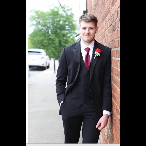 Meet your Posher, Cat - Picture 7 of 15